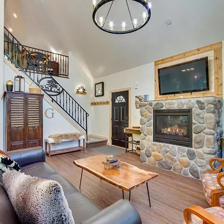 Unwind In Cle Elum Hot Tub And Cozy Fireplace!